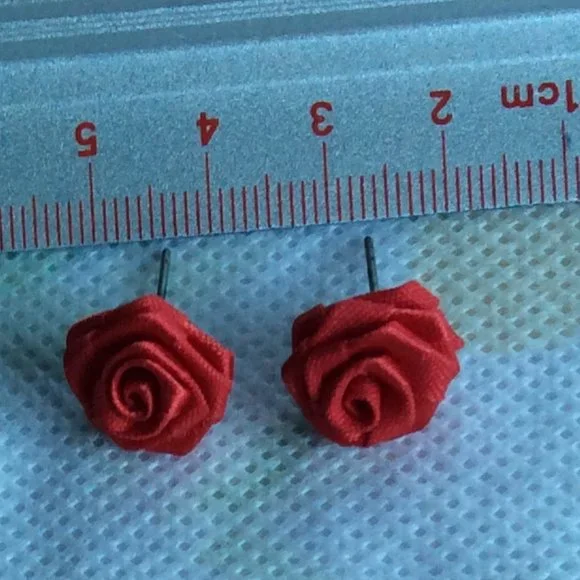 earrings - Picture 2 of 2